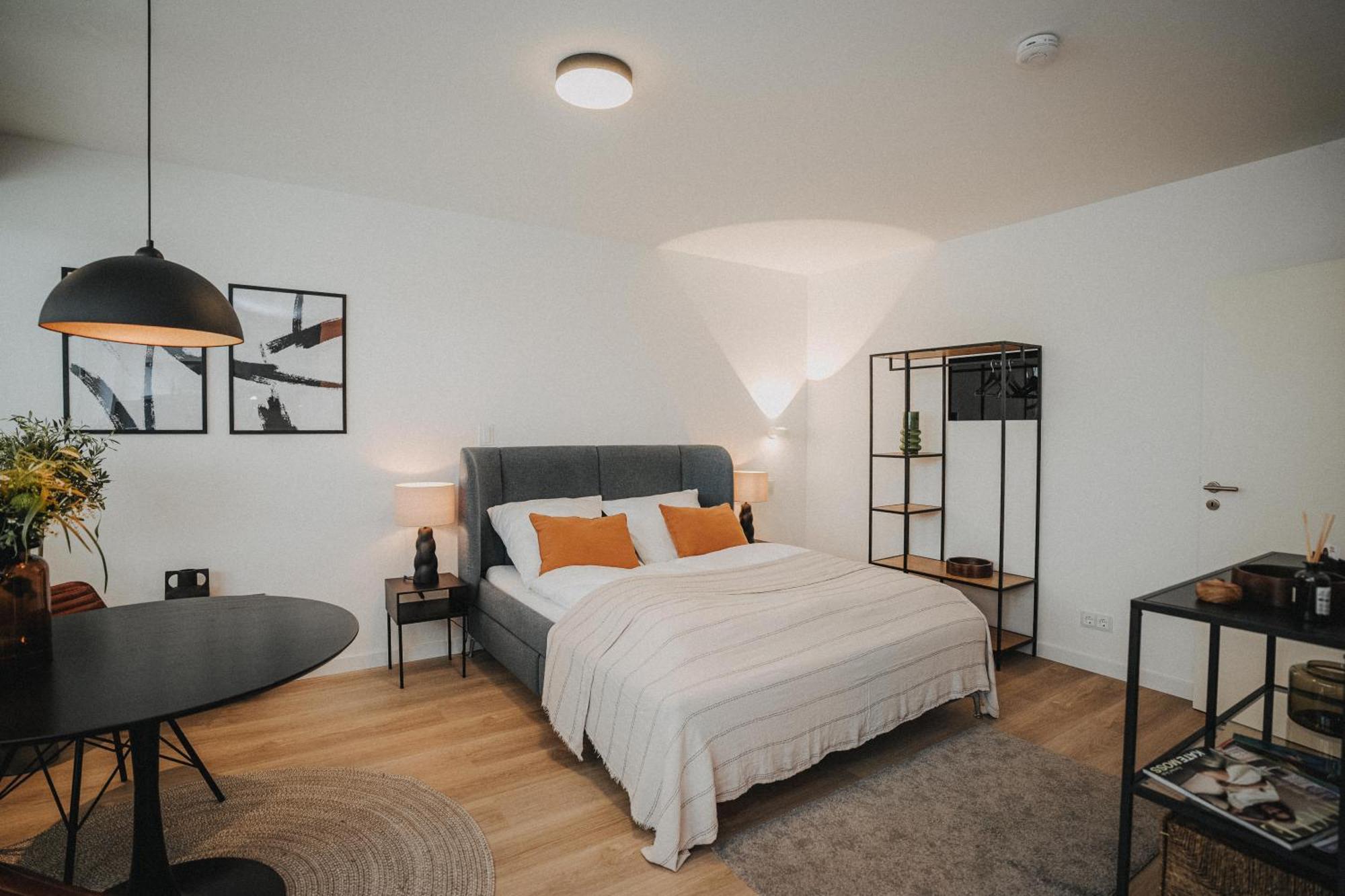 Downtown Apartment Mit Luxusbad Am Hafen Nur 5 Minuten Zu Fuss In Die Innenstadt Und Zum Bahnhof! Olsztyn Bagian luar foto