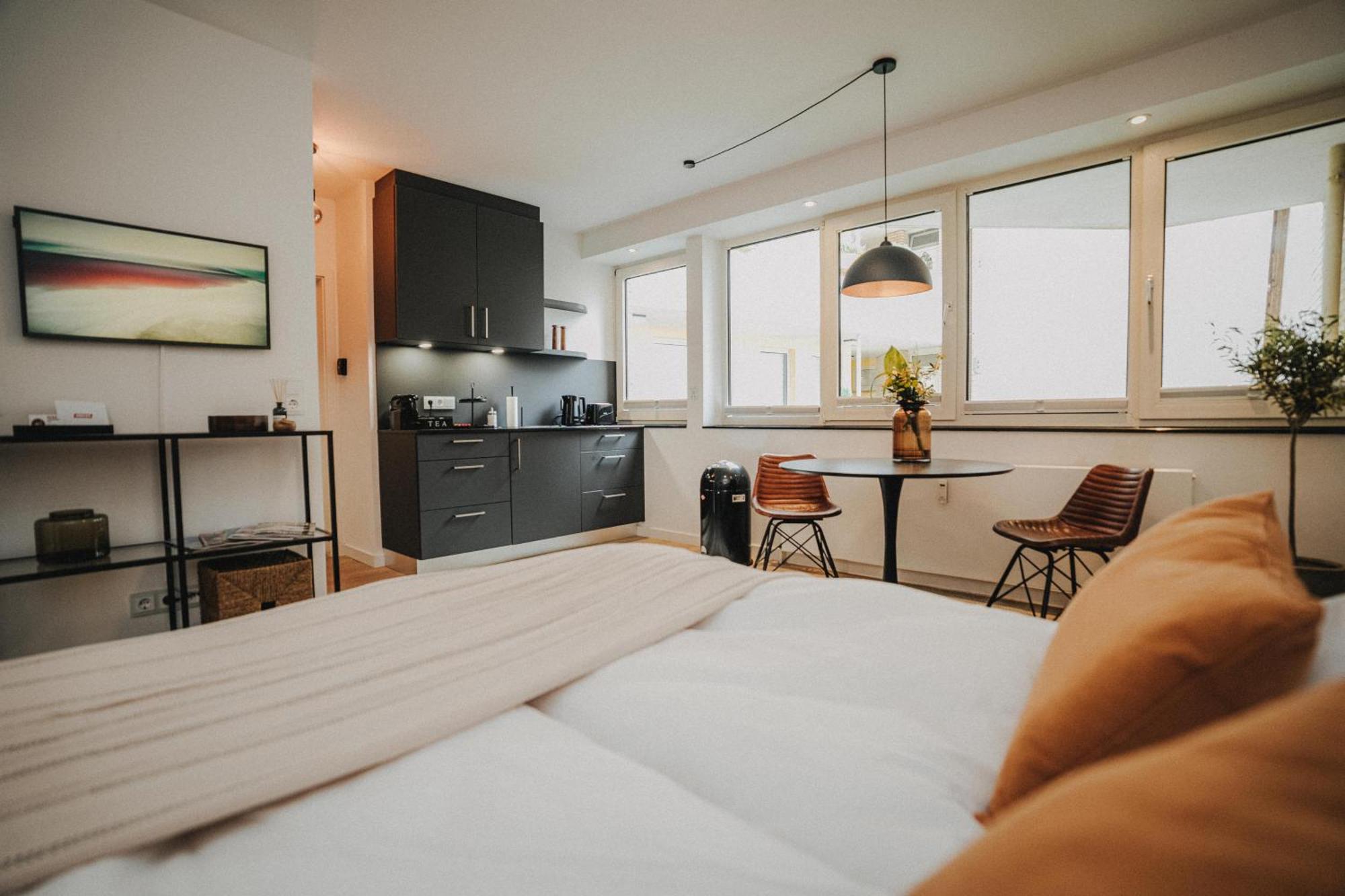 Downtown Apartment Mit Luxusbad Am Hafen Nur 5 Minuten Zu Fuss In Die Innenstadt Und Zum Bahnhof! Olsztyn Bagian luar foto
